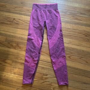 Athleisure Essential PINK Seamless Stretch Leggings Size S